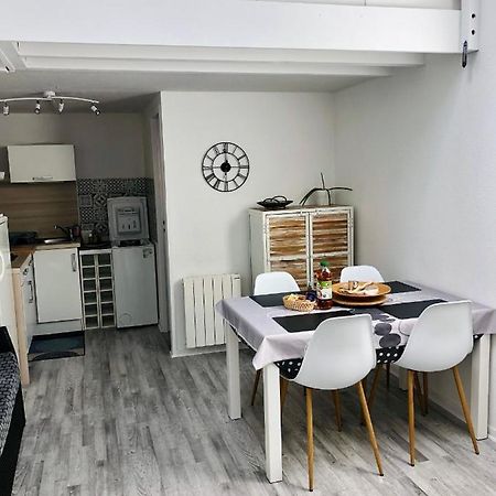 Appartement Duplex Lumineux Idealement Situe อาเรส ภายนอก รูปภาพ